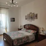 Mi Casa Es Su Casa *